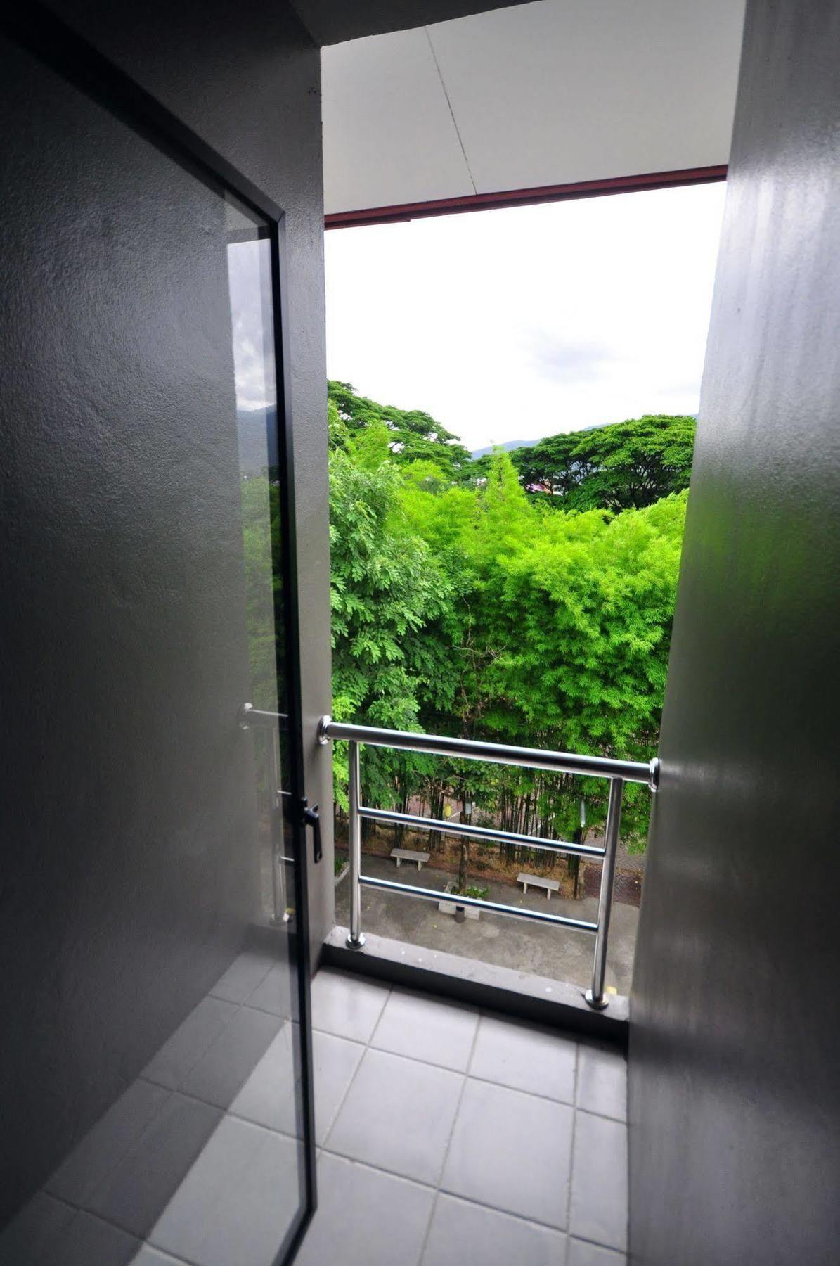 เชียงใหม่ เอสพี โฮเทล Hotel ภายนอก รูปภาพ